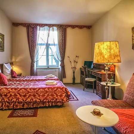 Hotel Old Time 3*