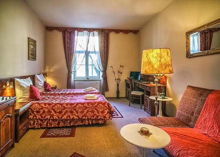 Отель Old Time 3*